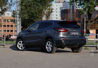 Подержанный автомобиль Nissan Qashqai 2019 года (7 фото)