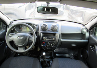 Подержанный автомобиль LADA (ВАЗ) Granta Sedan 2012 года (11 фото)