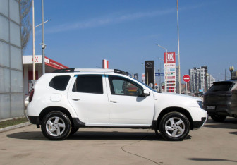 Подержанный автомобиль Renault Duster 2018 года (4 фото)