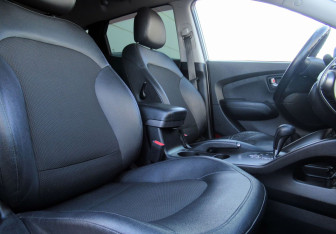 Подержанный автомобиль Hyundai ix35 2013 года (10 фото)