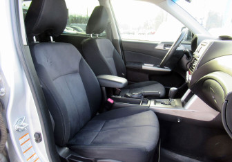 Подержанный автомобиль Subaru Forester Suv 2008 года (11 фото)