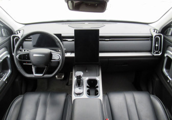 Подержанный автомобиль Jaecoo J7 2023 года (13 фото)