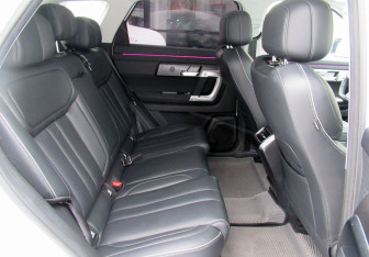 Подержанный автомобиль Jaecoo J7 2023 года (11 фото)