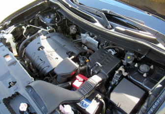 Подержанный автомобиль Mitsubishi Outlander 2012 года (22 фото)