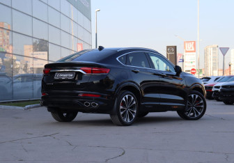 Подержанный автомобиль Geely Tugella 2024 года (5 фото)