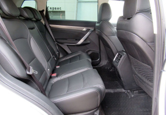 Подержанный автомобиль Belgee X70 2024 года (11 фото)