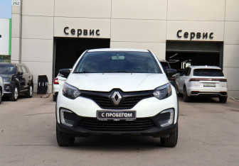 Подержанный автомобиль Renault Kaptur 2016 года (2 фото)