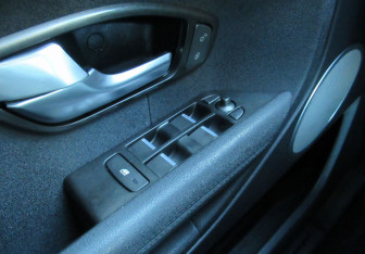 Подержанный автомобиль Land Rover Range Rover Evoque 2014 года (14 фото)