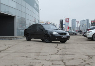 Подержанный автомобиль Chevrolet Lacetti Sedan 2007 года (3 фото)