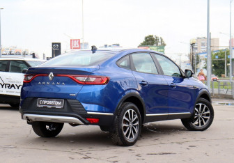 Подержанный автомобиль Renault Arkana 2022 года (5 фото)