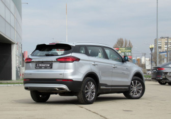 Подержанный автомобиль Geely Atlas Pro 2022 года (5 фото)