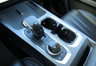 Подержанный автомобиль Jaecoo J7 2023 года (18 фото)