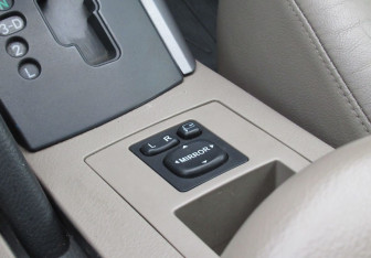 Подержанный автомобиль Toyota RAV4 2008 года (18 фото)