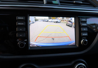 Подержанный автомобиль Kia Rio Hatchback 2019 года (14 фото)