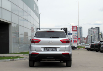 Подержанный автомобиль Hyundai Creta 2016 года (6 фото)