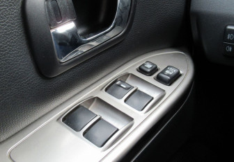 Подержанный автомобиль Mitsubishi Pajero 2021 года (12 фото)