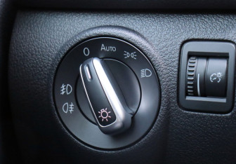 Подержанный автомобиль Volkswagen Tiguan 2014 года (18 фото)