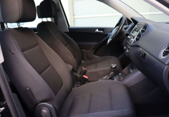 Подержанный автомобиль Volkswagen Tiguan 2013 года (11 фото)