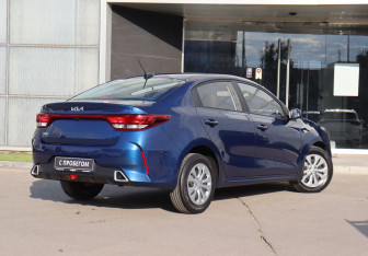Подержанный автомобиль Kia Rio Sedan 2022 года (5 фото)