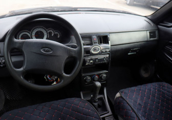 Подержанный автомобиль LADA (ВАЗ) Priora Sedan 2008 года (10 фото)