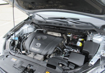 Подержанный автомобиль Mazda CX-5 2015 года (17 фото)