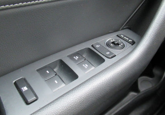 Подержанный автомобиль Hyundai Sonata 2017 года (15 фото)