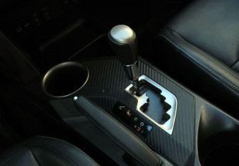 Подержанный автомобиль Toyota RAV4 2013 года (15 фото)