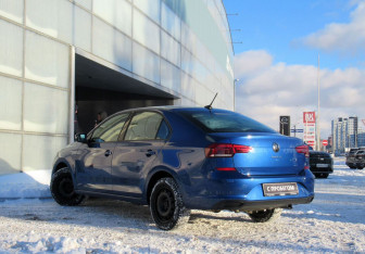 Подержанный автомобиль Volkswagen Polo Hatchback 2021 года (7 фото)