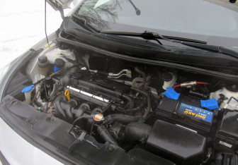 Подержанный автомобиль Hyundai Solaris Sedan 2011 года (20 фото)