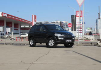 Подержанный автомобиль SsangYong Kyron 2012 года (3 фото)