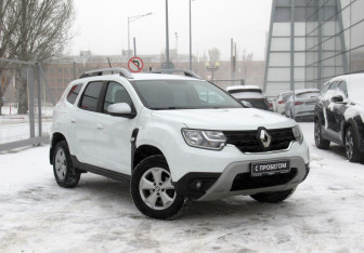 Подержанный автомобиль Renault Duster 2021 года (3 фото)
