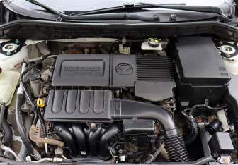 Подержанный автомобиль Mazda 3 Hatchback 2012 года (18 фото)