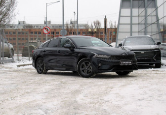 Подержанный автомобиль Kia K5 2020 года (3 фото)