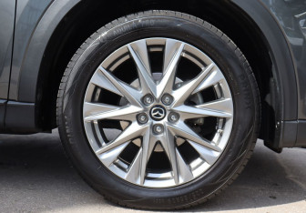 Подержанный автомобиль Mazda CX-5 2021 года (9 фото)