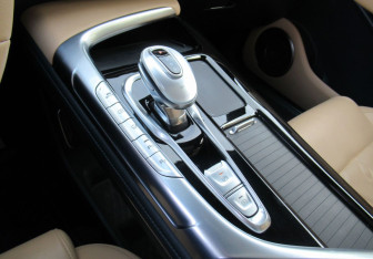 Подержанный автомобиль Voyah Free 2022 года (19 фото)