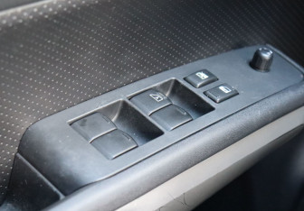 Подержанный автомобиль Nissan X-Trail 2012 года (17 фото)
