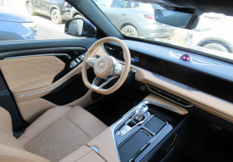 Подержанный автомобиль Voyah Free 2022 года (12 фото)