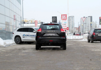 Подержанный автомобиль LADA (ВАЗ) XRAY 2016 года (6 фото)