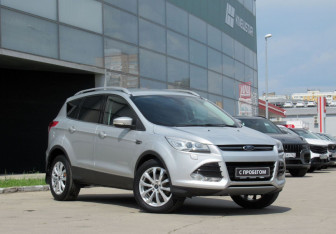 Подержанный автомобиль Ford Kuga 2013 года (3 фото)
