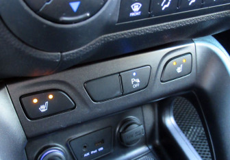 Подержанный автомобиль Hyundai ix35 2013 года (17 фото)