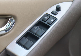 Подержанный автомобиль Nissan Murano Suv 2011 года (22 фото)