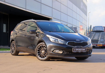 Подержанный автомобиль Kia Ceed Wagon 2014 года (3 фото)