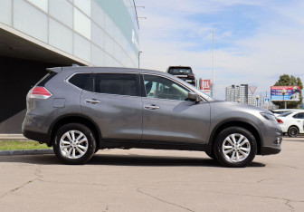 Подержанный автомобиль Nissan X-Trail 2018 года (4 фото)