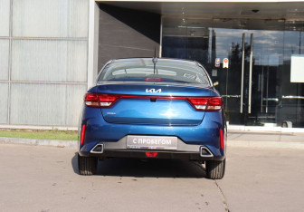 Подержанный автомобиль Kia Rio Sedan 2022 года (6 фото)