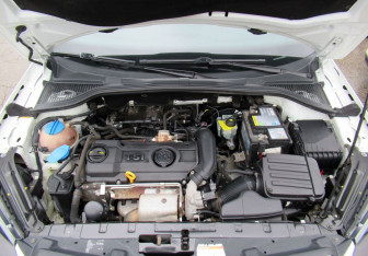 Подержанный автомобиль Skoda Yeti 2015 года (18 фото)