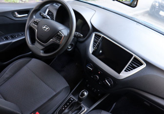 Подержанный автомобиль Hyundai Solaris Sedan 2018 года (12 фото)
