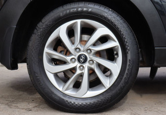 Подержанный автомобиль Hyundai Tucson 2016 года (9 фото)