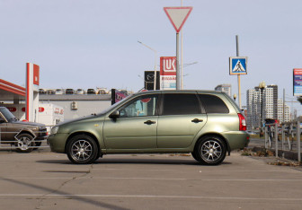 Подержанный автомобиль LADA (ВАЗ) Kalina Wagon 2011 года (8 фото)