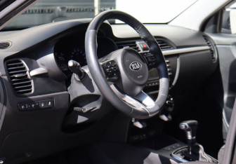 Подержанный автомобиль Kia Rio Hatchback 2020 года (11 фото)