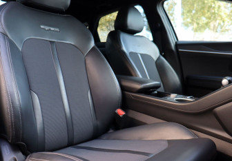 Подержанный автомобиль Kia K5 2021 года (11 фото)